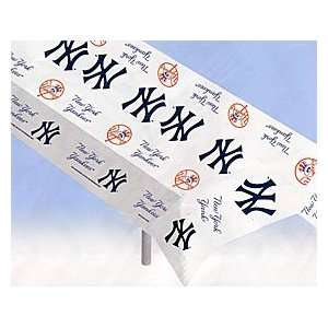  Caseys Distributing 9474639682 New York Yankees Plastic 