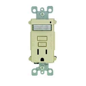  Leviton 7591 I 15 Amp, 125 Volt SmartlockPro Combination 