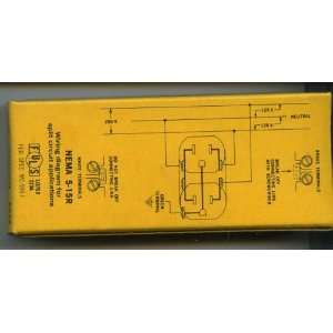   wire with Automatic Grounding 15 Amp 125 Volts 5242 