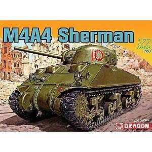  7311 1/72 Sherman M4A4 Toys & Games