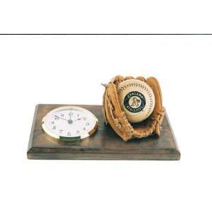  Oakland Athletics Wood Baseball Desk Set with Clock & Mini 