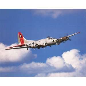 17 Bomber Flying Fortress World War II   Photography Poster   16 x 