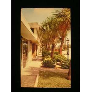  Seven Seas Gift Shop, A1A Vero Beach, Florida Postcard 