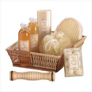   WHITE TEA BATH AND BODY PRODUCTS SPA GIFT BASKET 