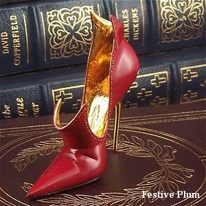 NIB 57.26026 Just The Right Shoe Devilish  