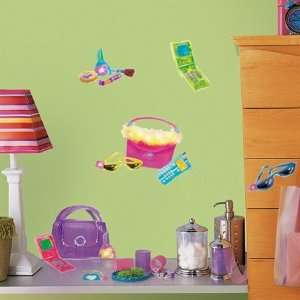  Accessorize Wall Decals in Roommates