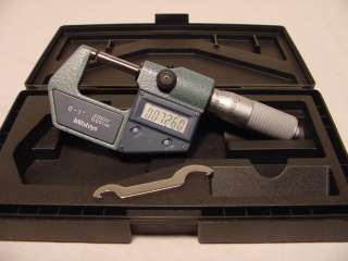   MICROMETER DIGITAL 0 1 293 765 30 MDC 1PF WITH NEW BATTERY  