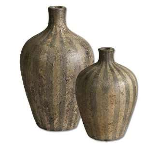  UT17046   Black and Ivory Terra Cotta Vases   Set of Two 