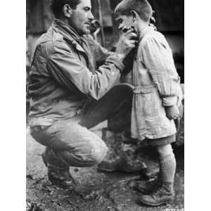  American Soldier Walton Trohon Cleaning the Face of a 