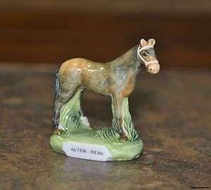 FINE PORCELAIN HAND PAINTED ALTER REAL HORSE FIGURINE  