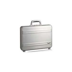  Zero Halliburton Premium 3 in. Slimline Attache Office 