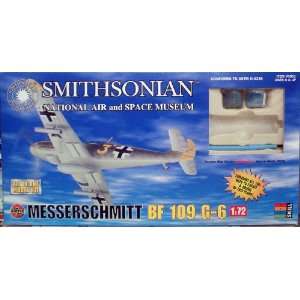    Smithsonian Messerschmitt BF 109 G 6 Scale 172 Toys & Games