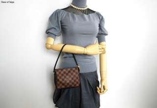 Authentic LOUIS VUITTON Damier Trousse Make Up Pochette Purse Bag 