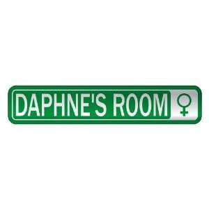   DAPHNE S ROOM  STREET SIGN NAME