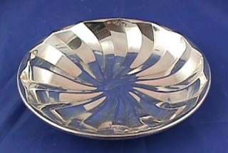 Vintage Tiffany and Company Sterling Silver Round Fluted Dish Bowl 