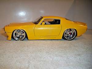 JADA 1/24 BIGTIME MUSCLE ALL YELLOW 71 CHEVY CAMARO SS USED HOT ROD 