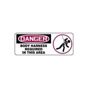  DANGER BODY HARNESS REQUIRED IN THIS AREA (W/GRAPHIC) 7 x 
