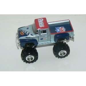 NEW England Patriots NFL Limited Edition Die Cast 136 1956 Ford F 100 