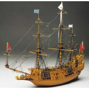  Mantua Model Ship Kit   La Couronne 