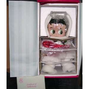  Marie Osmond BABY BOOP HO HO HOLIDAY Porcelain Doll 