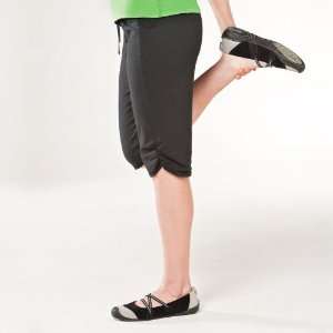  Gaiam ActiveSoy Ruched Short, SIZE_SMALL, COLOR_BLACK 