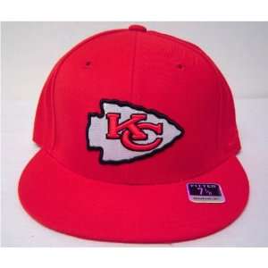 Size 7 3/4 NFL Kansas City Chiefs Logo on Red Flat Bill Fitted Cap 