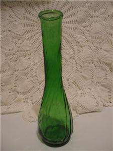 HOOSIER VINTAGE EMERALD GREEN 9 GLASS BUD VASE 4094 13  