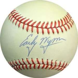  Early Wynn Autographed Baseball   Autographed Baseballs 