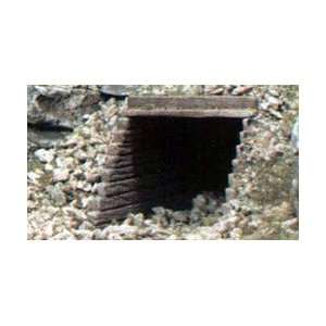    Woodland Scenics HO Culvert, Timber (2) WOOC1265 Toys & Games