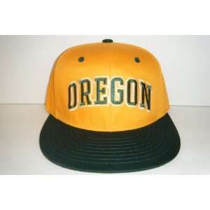  Oregon Ducks NWT Vintage Snapback Hat