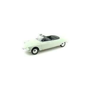  Citroen DS19 Cabriolet 1/18 Light Green Toys & Games