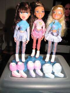 Bratz Ice SKATING 3 doll lot Dana Yasmin Vinessa SUPER RARE with 