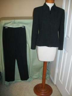 Dana Buchman Black & White Wool Pants Suit   Size 4  
