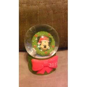  Disney Mickey Mouse 2011 Christmas Snowglobe from JC 