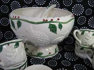 Vintage Ucagco Christmas Holly Punch Bowl Set 7 cups ++  