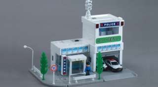TOMICA TOWN Police Station Battery Operated BUILDING  