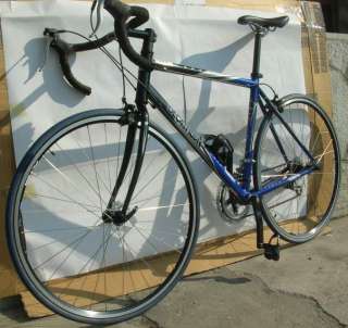 Bicicletta DECATHLON corsa SORA 8v. 57x57 a San Salvatore 