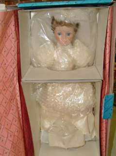 Madame Alexander Bride 21 doll  Porcelain LE RARE  