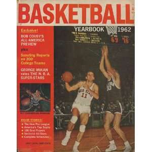  Jerry Lucas 1962 Basketball Yearbook Magazine Sports 