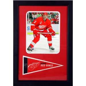 Nicklas Lidstrom Photograph with Detroit Red Wings Team Pennant in a 
