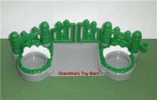 Fisher Price Little People Christmas TRAIN GARDEN GATE Replacement 