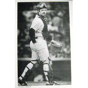 Thurman Munson photo (New York Yankees) 10x14 unsigned photo