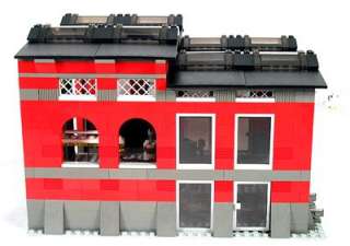 Lego World City, 9V Train Engine Shed #10027. 100% Plus 8 Bonus 