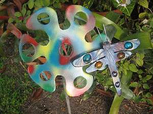 HANDCRAFTED FLOWER & DRAGONFLY METAL YARD ART WITH EMBEDDED COLORED 