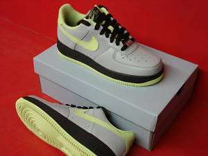 NIKE WMNS AIR FORCE 1 07 WOMENS BASKETBALL SIZE 7  