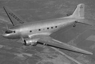 DOUGLAS DC 3 AIRPLANE MODEL SKINNED IN ALUMINUM MUSEUM QUALITY  
